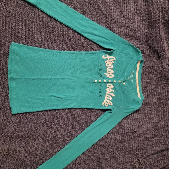 Aeropstale - Picture 1 of 2